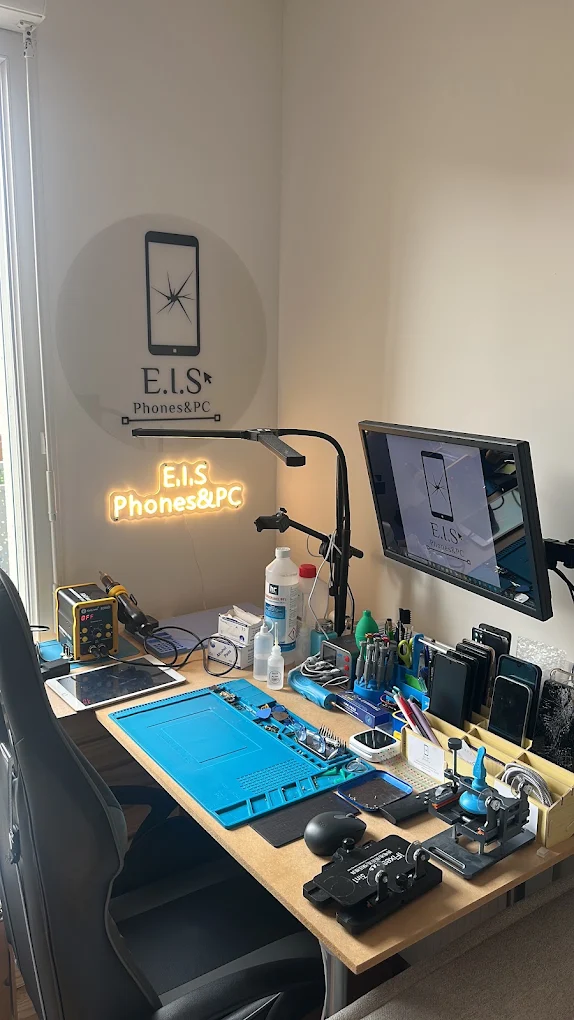 Atelier réel E.I.S Phones&PC à Saint-Mammès